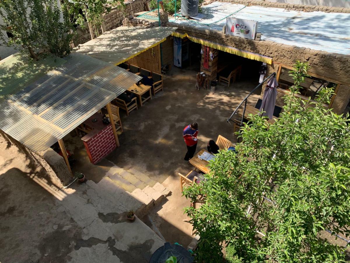 Gyaslang Guesthouse Leh Exterior photo